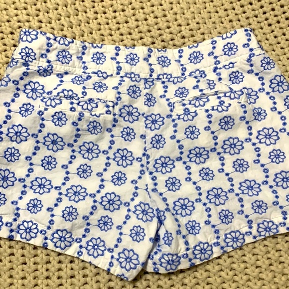 Vineyard Vines Breaker Blue Eyelet Classic Shorts 3.5” - Picture 3 of 3